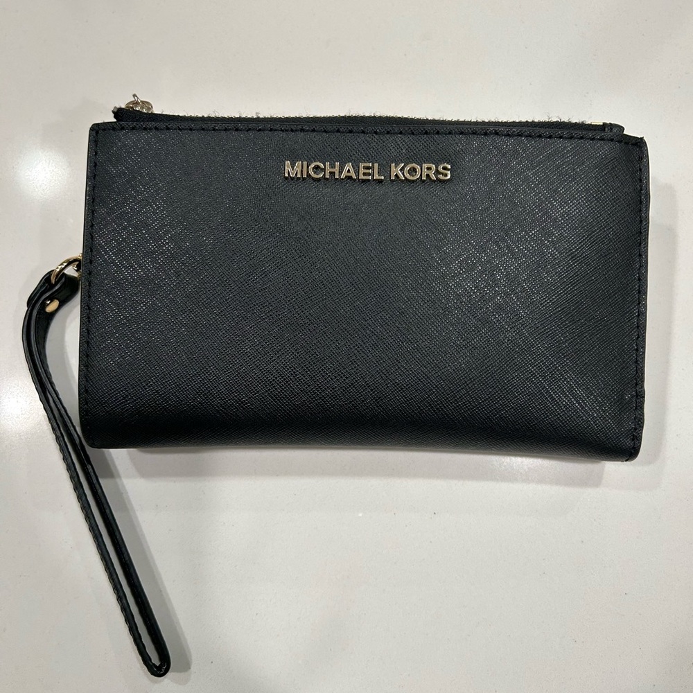 Michael Kors Double Zip Jet Set Travel Wallet